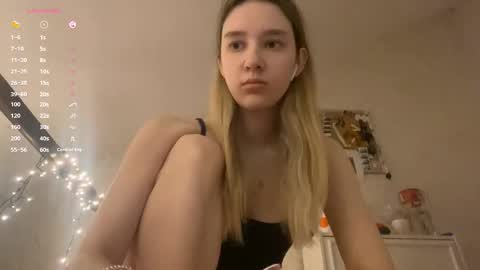 Dana online show from October 21, 7:03 pm