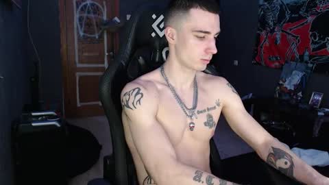 Eduar online show from January 10, 1:46 pm