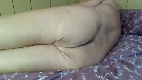 Snapshot of edwalters chatting on October 15, 2:44 am Eddie online show from October 15, 2:44 am