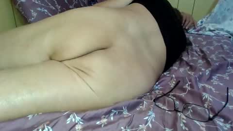 Snapshot of edwalters chatting on October 16, 2:23 am Eddie online show from October 16, 2:23 am