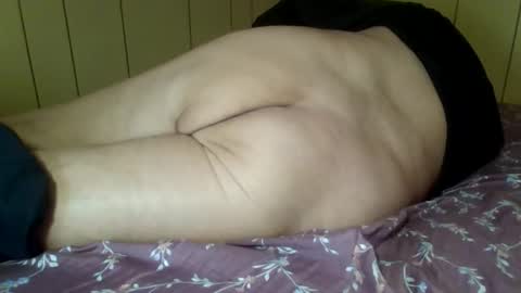 Snapshot of edwalters chatting on November 29, 12:57 am Eddie online show from November 29, 12:57 am