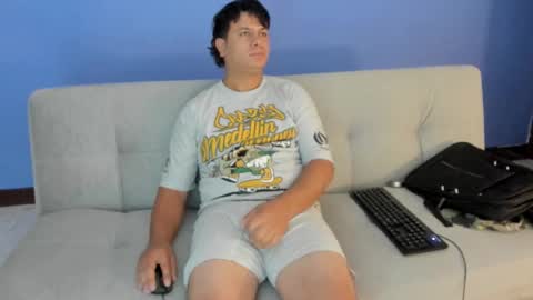 edwar_95 online show from February 4, 2:56 pm