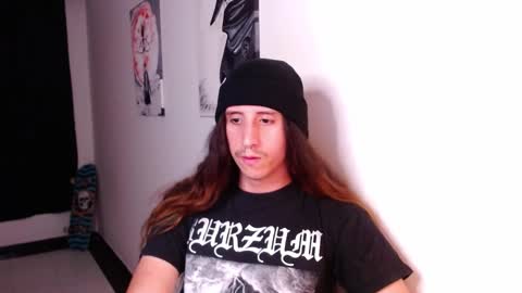 edward_chann online show from December 1, 11:47 pm