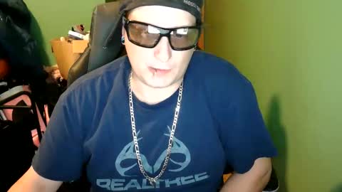 edwardaims_2please online show from June 6, 9:41 pm