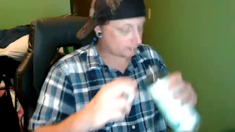 edwardaims_2please online show from June 29, 3:13 am