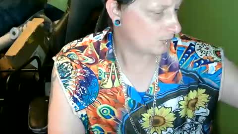 edwardaims_2please online show from July 2, 3:23 am