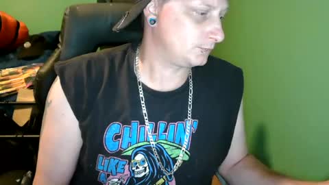 edwardaims_2please online show from July 8, 1:54 am