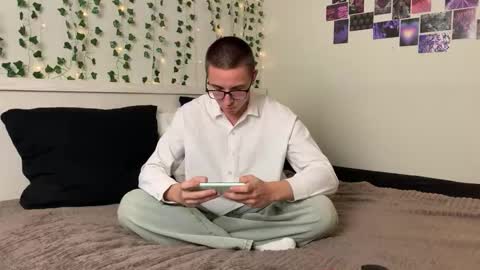 Snapshot of edwarddzhekson chatting on October 23, 3:00 pm edwarddzhekson online show from October 23, 3:00 pm