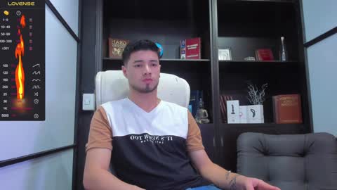 Edward Ross online show from January 3, 8:01 pm