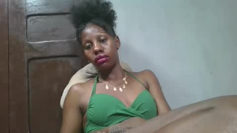 edwige770943 online show from June 5, 7:52 pm