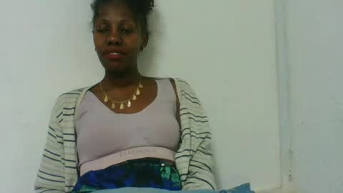 edwige770943 online show from June 12, 6:51 pm