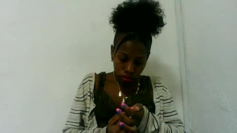 edwige770943 online show from June 15, 4:15 am