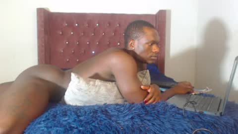 Snapshot of edwin_misquera chatting on July 1, 7:43 am edwin_misquera online show from July 1, 7:43 am