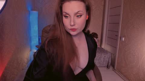 eesmaaarr online show from September 8, 11:04 pm