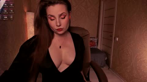 Snapshot of eesmaaarr chatting on February 17, 11:44 pm eesmaaarr online show from February 17, 11:44 pm