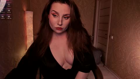 Snapshot of eesmaaarr chatting on February 19, 12:17 am eesmaaarr online show from February 19, 12:17 am