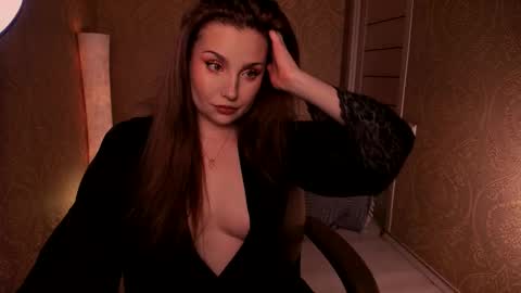 Snapshot of eesmaaarr chatting on March 16, 12:06 am eesmaaarr online show from March 16, 12:06 am