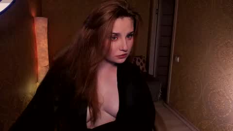 Snapshot of eesmaaarr chatting on April 27, 11:14 pm eesmaaarr online show from April 27, 11:14 pm