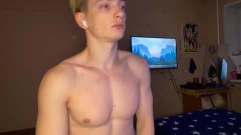 Eve Lovelace online show from December 2, 1:24 pm