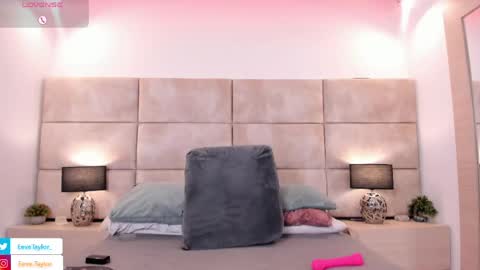 Eevee online show from May 5, 2:52 am