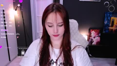 Snapshot of effie_lee chatting on April 20, 2:25 am Effie online show from April 20, 2:25 am