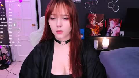 Snapshot of effie_lee chatting on May 17, 4:54 am Effie online show from May 17, 4:54 am
