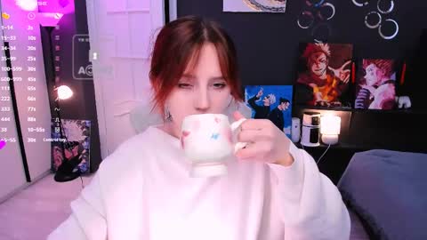 Snapshot of effie_lee chatting on May 28, 10:01 am Effie online show from May 28, 10:01 am