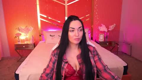 effie_luvv online show from February 9, 7:45 am