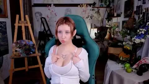 Snapshot of effiemeowley chatting on March 16, 5:44 am effiemeowley online show from March 16, 5:44 am