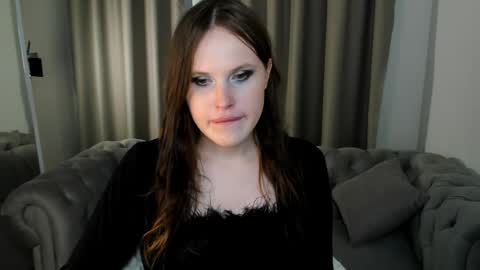 Effie Mur online show from May 8, 8:58 pm