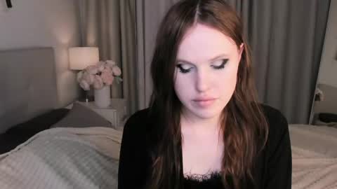Effie Mur online show from May 9, 10:26 pm