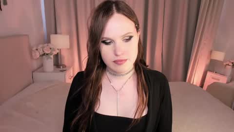 Effie Mur online show from June 10, 8:46 am