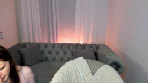 Effie Mur online show from June 17, 8:54 pm