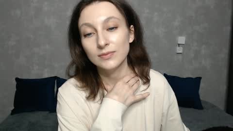 Anna online show from December 7, 9:17 am