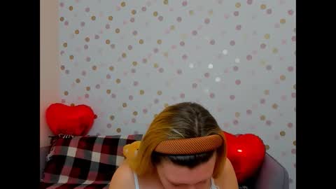 Snapshot of effyangel chatting on January 26, 9:40 am Effy online show from January 26, 9:40 am