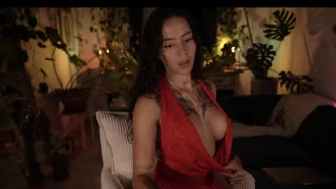 Snapshot of effylowell_ chatting on May 2, 1:21 am Effy online show from May 2, 1:21 am