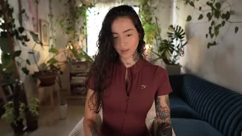 Snapshot of effylowell_ chatting on July 21, 5:48 pm Effy online show from July 21, 5:48 pm