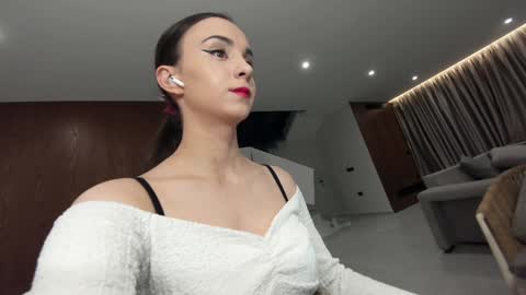 Erik and Alice online show from March 18, 5:32 am