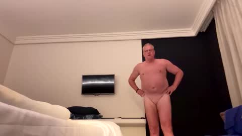 Snapshot of eichelhorn chatting on November 13, 1:26 am eichelhorn online show from November 13, 1:26 am