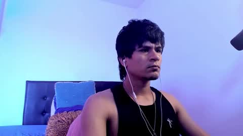 Snapshot of eiden_allenx1 chatting on March 8, 2:21 pm eiden_allenx1 online show from March 8, 2:21 pm