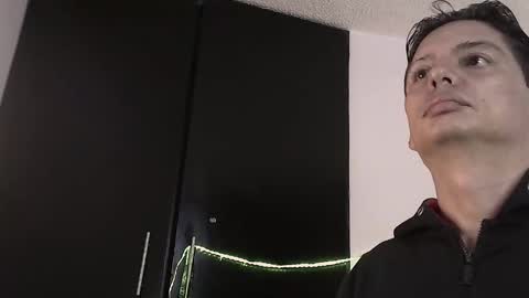 EIder online show from February 1, 6:39 pm