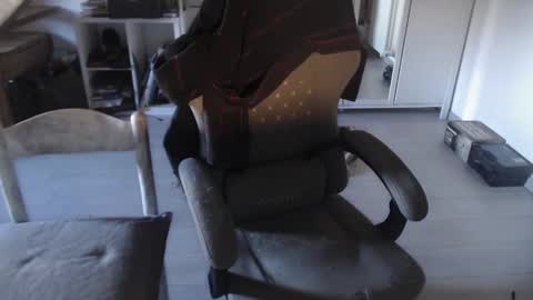 Snapshot of eighthundredeightyeight chatting on February 20, 9:54 am eighthundredeightyeight online show from February 20, 9:54 am