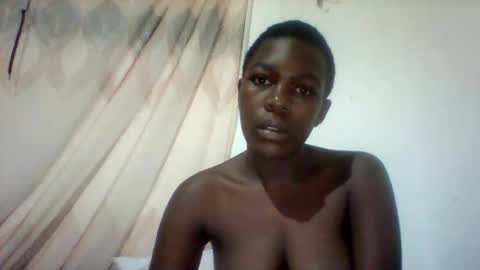 Snapshot of eileen_en chatting on March 27, 11:48 pm eileen_en online show from March 27, 11:48 pm