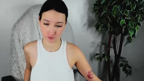 eileenmoores online show from October 1, 12:11 pm