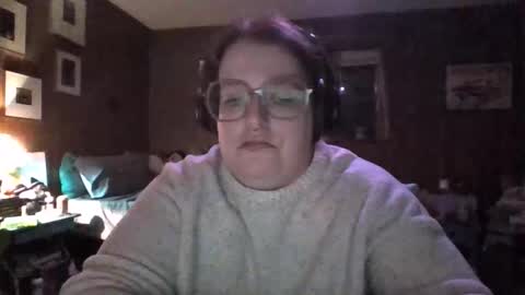 eilidh 3 online show from November 5, 2:22 am