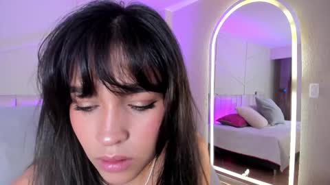 eimmy_bm online show from October 6, 7:00 pm