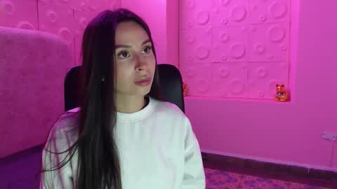 Eimy rose online show from February 17, 11:50 am