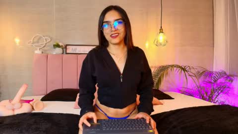 eimy_rosse18 online show from October 13, 10:48 am