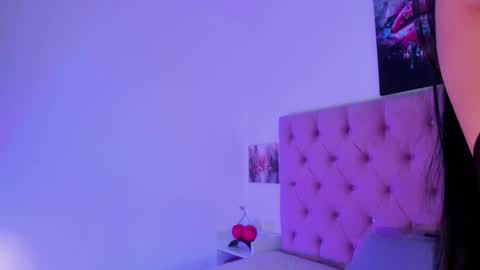 eimy_saenzx online show from February 2, 8:18 pm