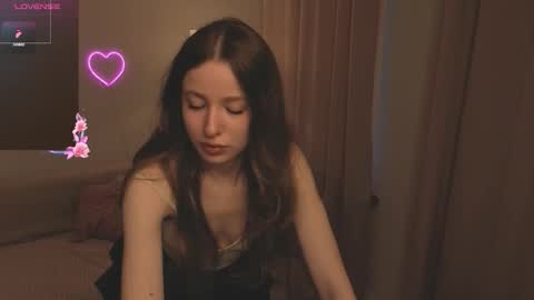 eira_kilian online show from December 3, 7:27 am